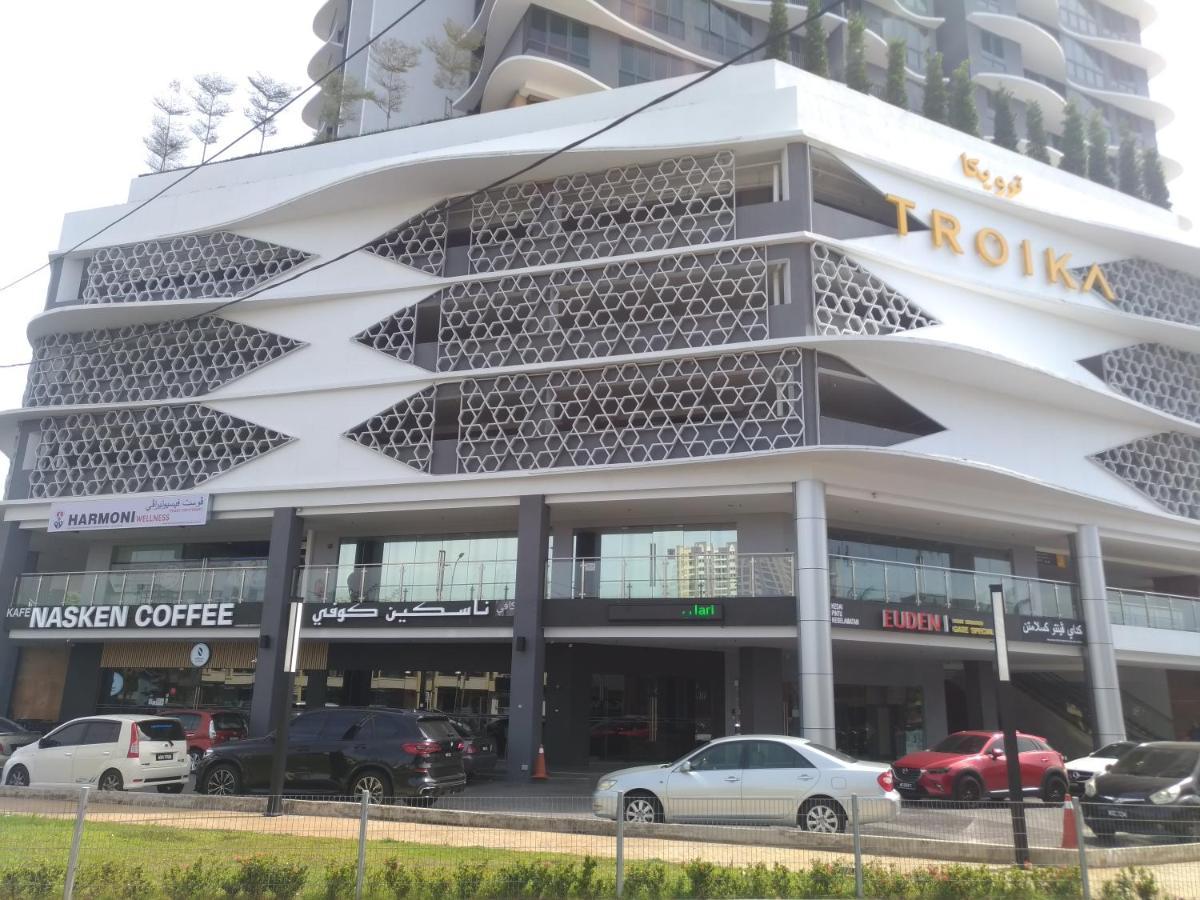 Golden Troika Kota Bharu - 2 Bedrooms Extérieur photo